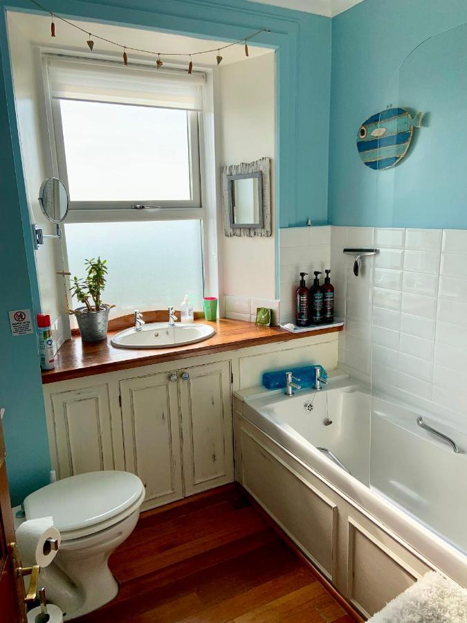 Bed and Breakfast Orsay House Portnahaven Екстер'єр фото