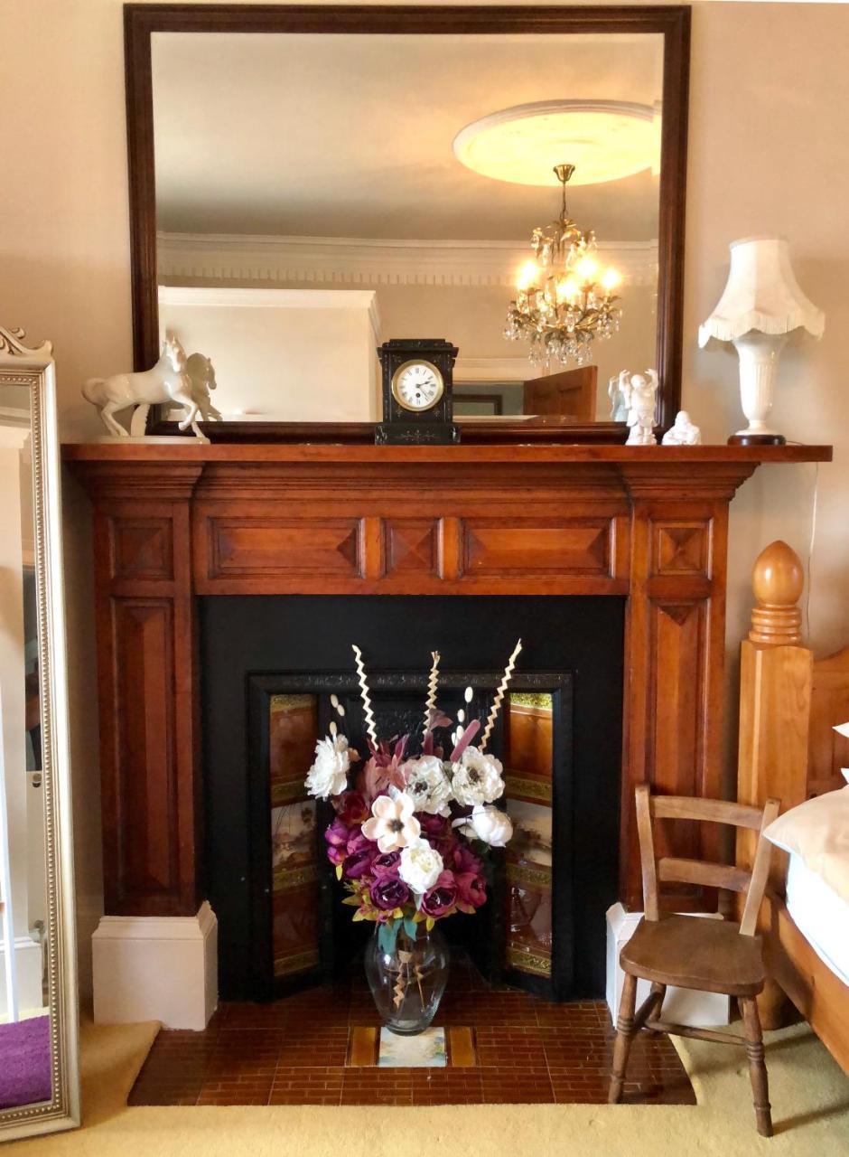 Bed and Breakfast Orsay House Portnahaven Екстер'єр фото