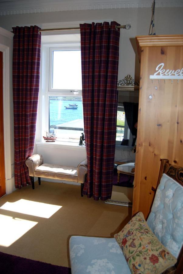 Bed and Breakfast Orsay House Portnahaven Екстер'єр фото